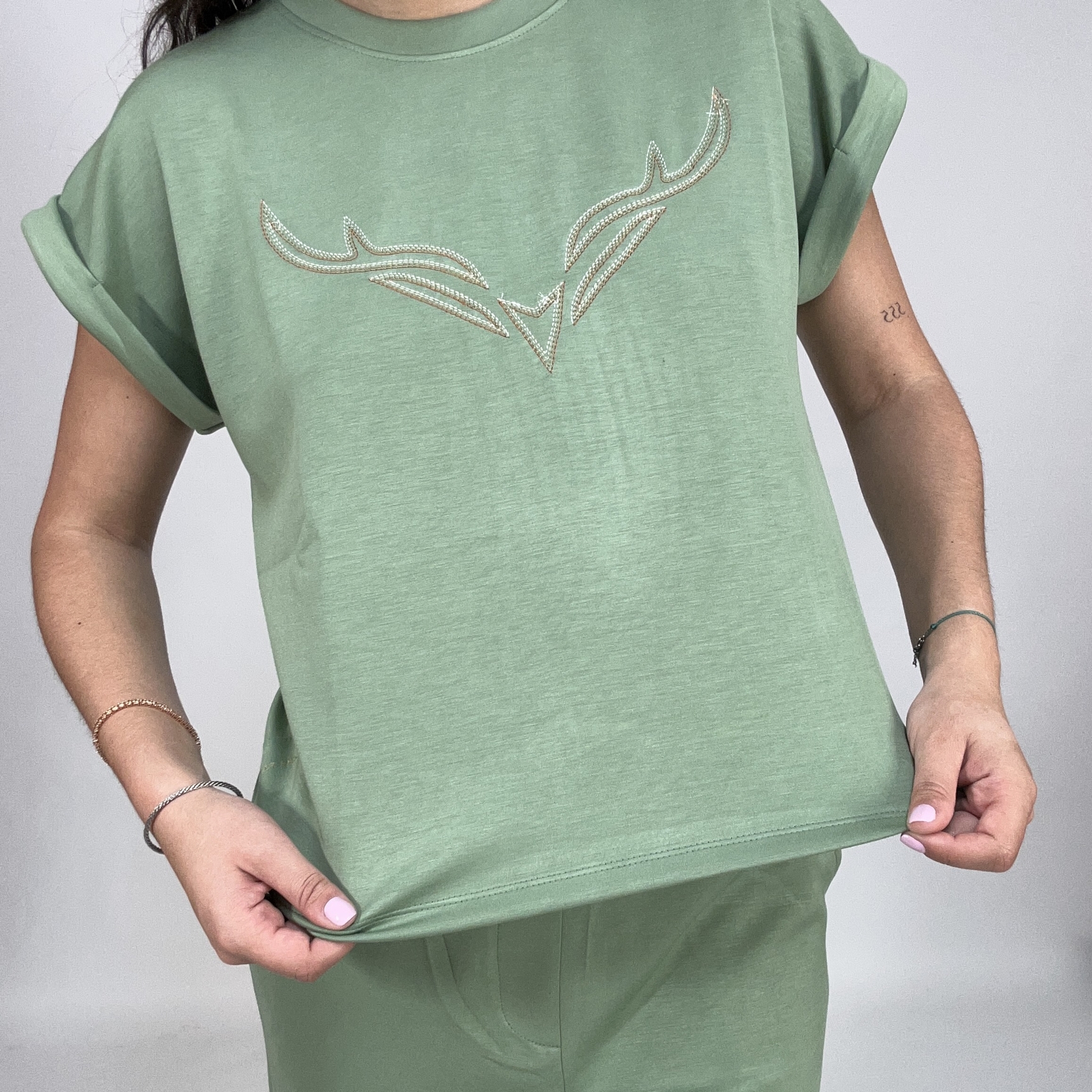TEE SHIRT GLOIRE - AMANDE - 2
